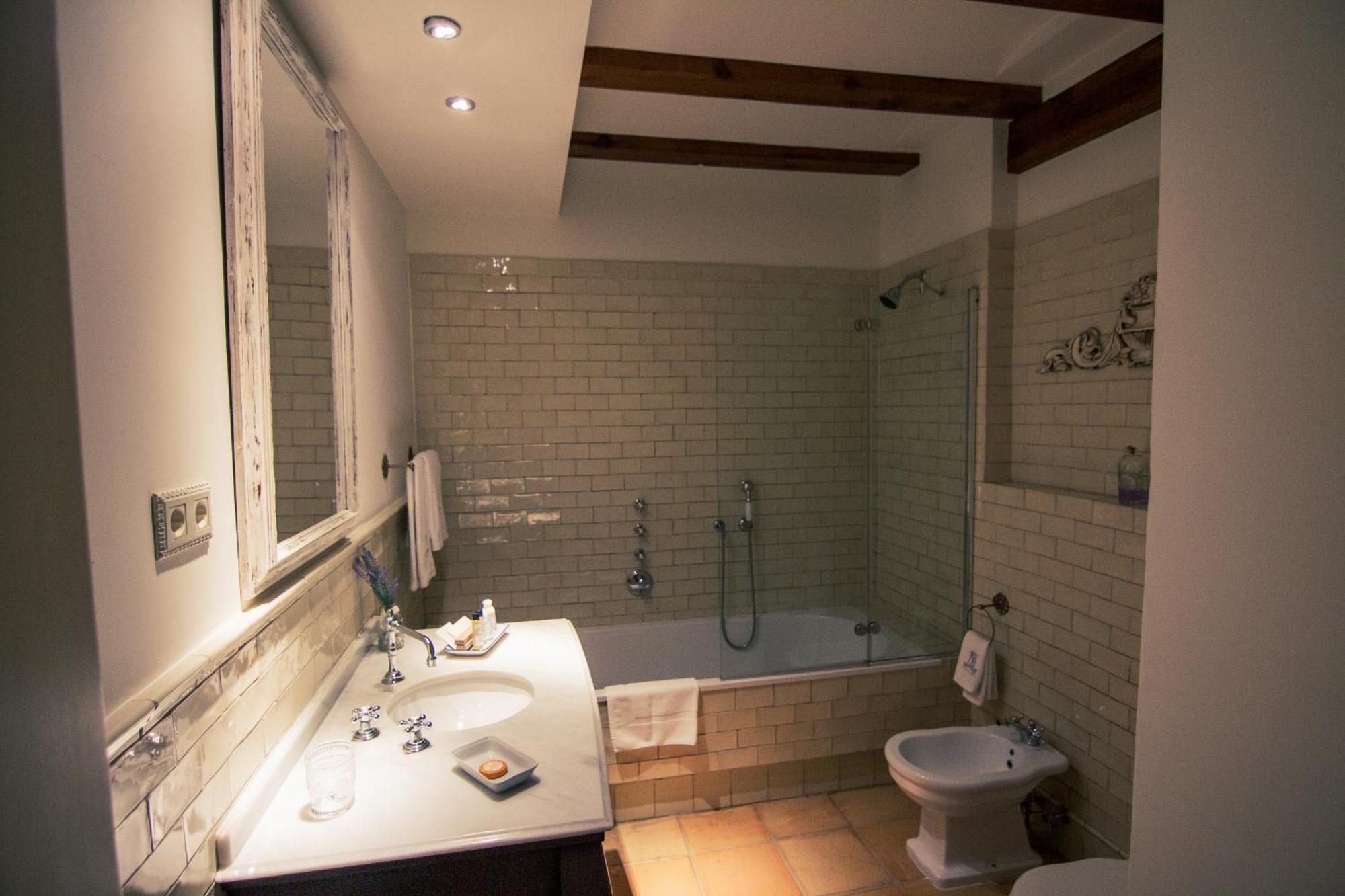 La Mozaira Hotel อัลโบรายา ภายนอก รูปภาพ