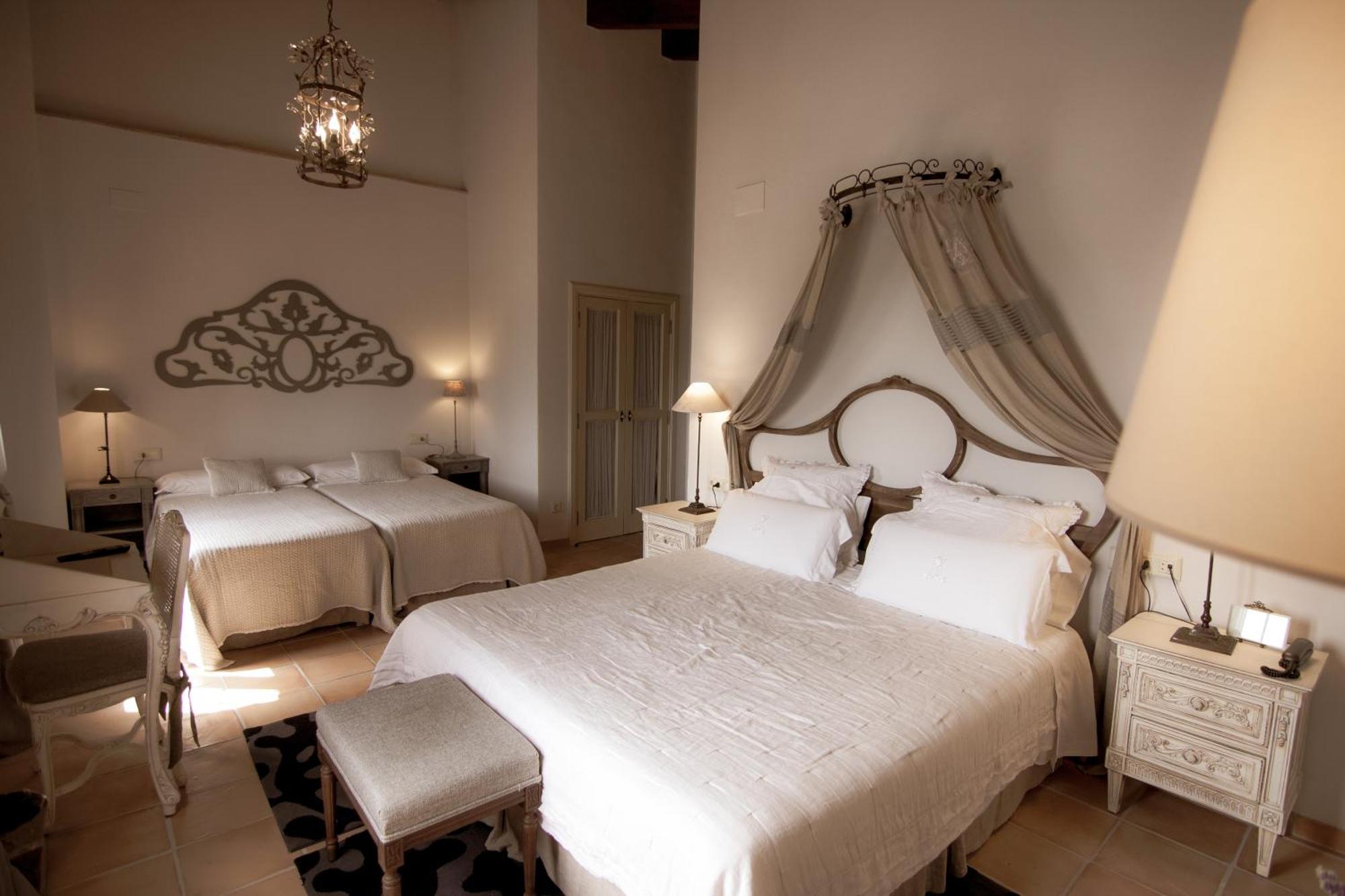 La Mozaira Hotel อัลโบรายา ภายนอก รูปภาพ
